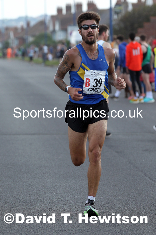 Senior mens 6 stage relay, 2021 Northern 6 and 4 Stage and Young Athletes Road Relays, Redcar. Photo: David T. Hewitson/Sports for All Pics